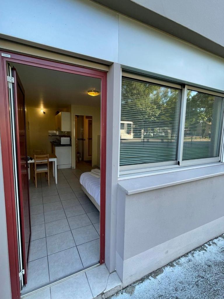 Appartement Ou Studio En Hyper Centre, Pour La Plage Et La Rue Pietonne Il Suffit De Traverser La Rue , Voir La Photo Principale أنديرنو لي بان المظهر الخارجي الصورة