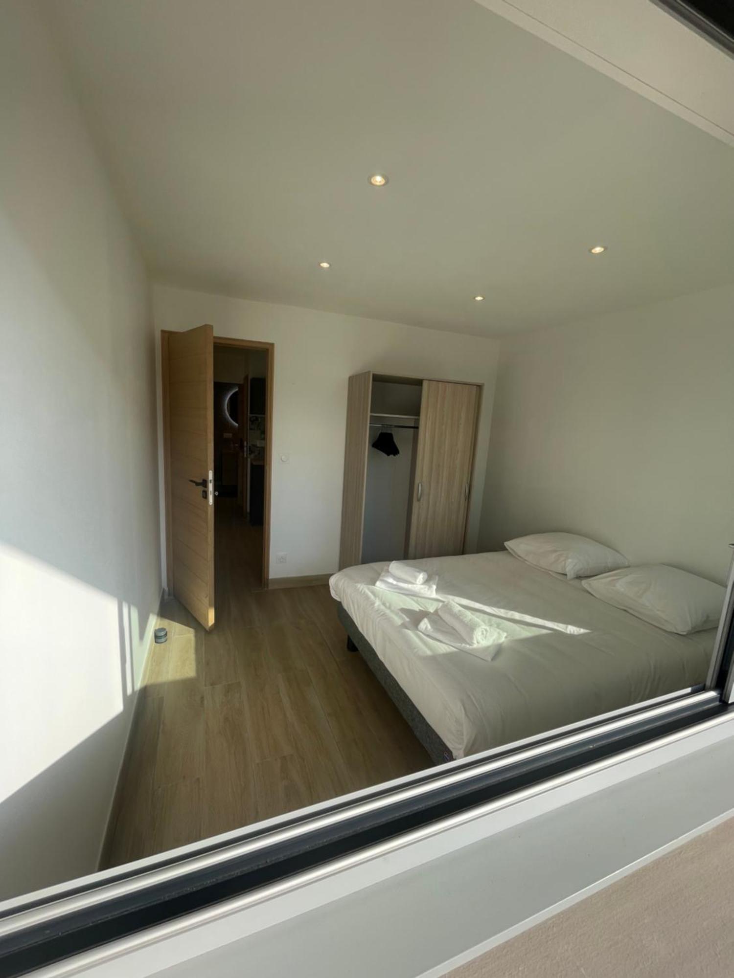 Appartement Ou Studio En Hyper Centre, Pour La Plage Et La Rue Pietonne Il Suffit De Traverser La Rue , Voir La Photo Principale أنديرنو لي بان المظهر الخارجي الصورة