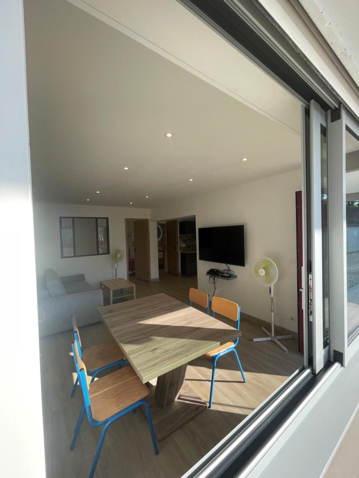 Appartement Ou Studio En Hyper Centre, Pour La Plage Et La Rue Pietonne Il Suffit De Traverser La Rue , Voir La Photo Principale أنديرنو لي بان المظهر الخارجي الصورة